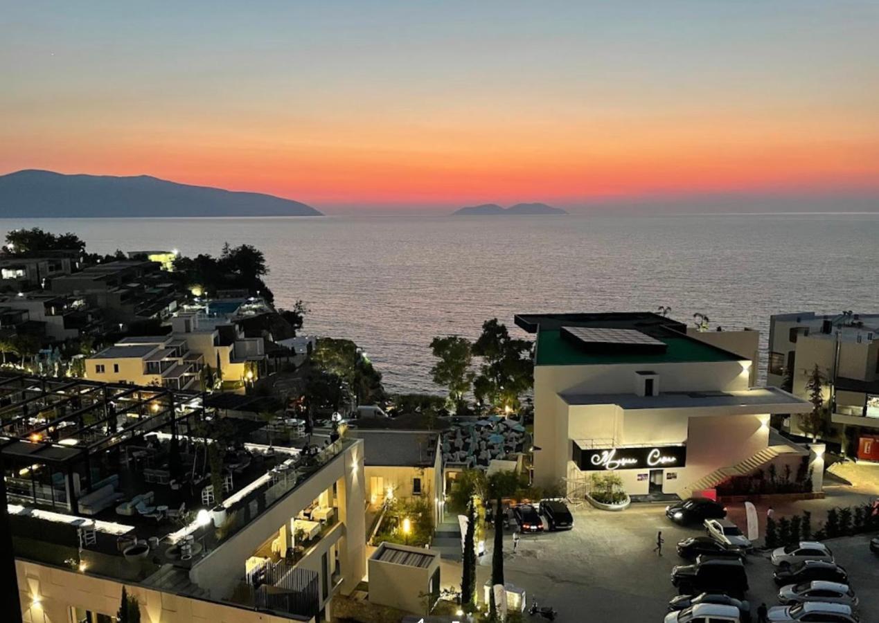 Thea Hotel Vlorë Exteriör bild